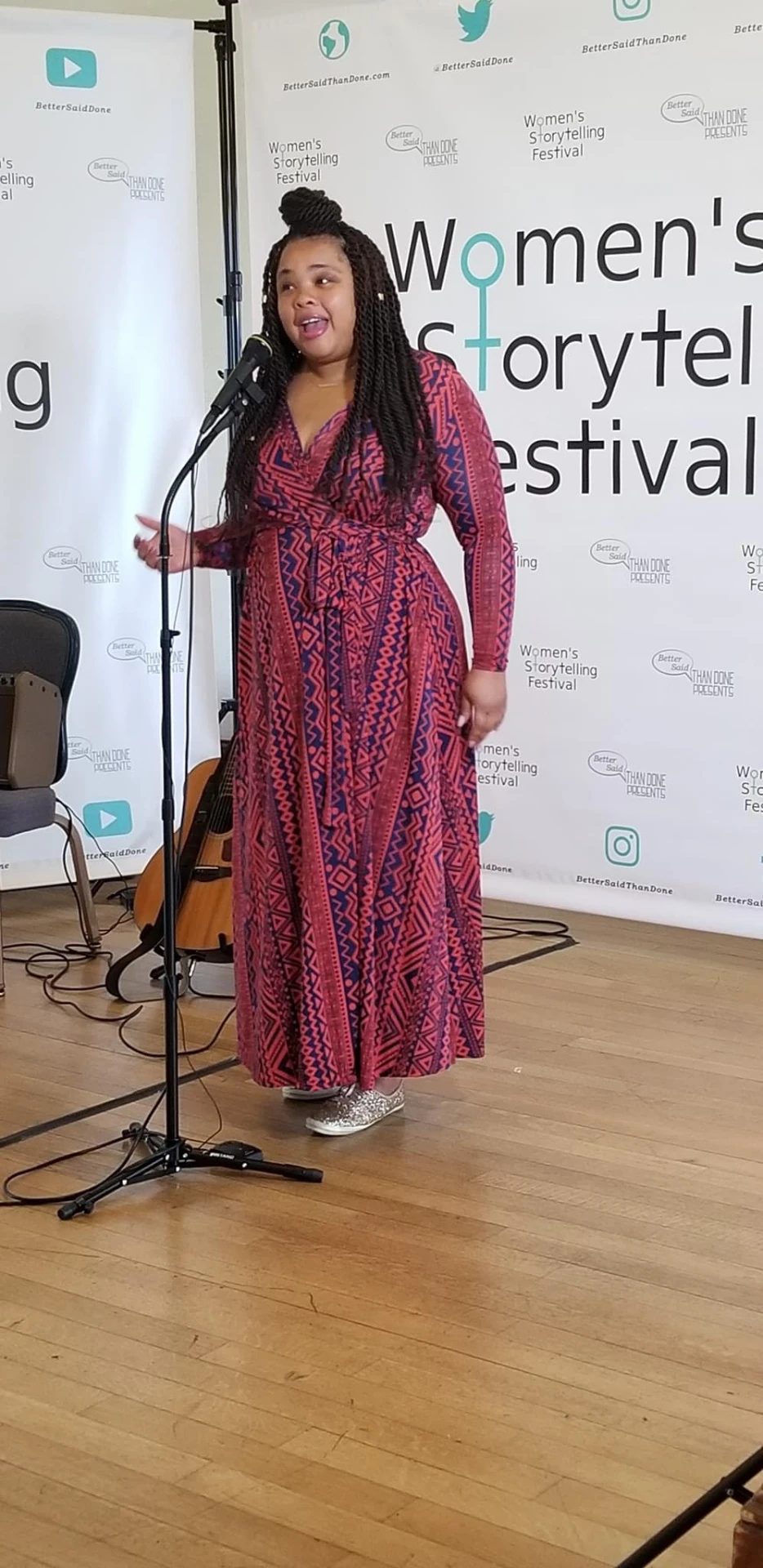 Diana Veiga telling a story at the Women's Storytelling Festival